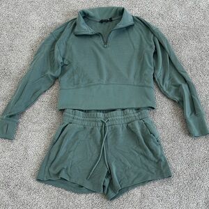 Danskin Green Activewear Set